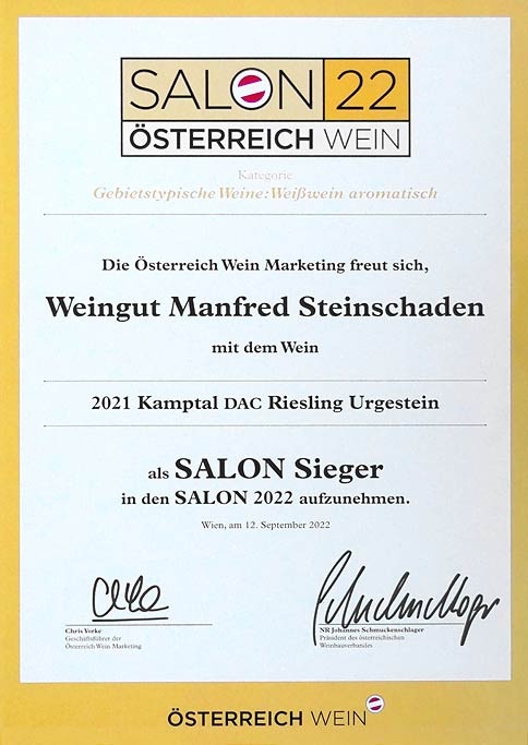 Österreich Wein Salonsieger 2022 mit dem Wein '2021 Kamptal DAC Riesling Urgestein' (Weingut Manfred Steinschaden, Schiltern)